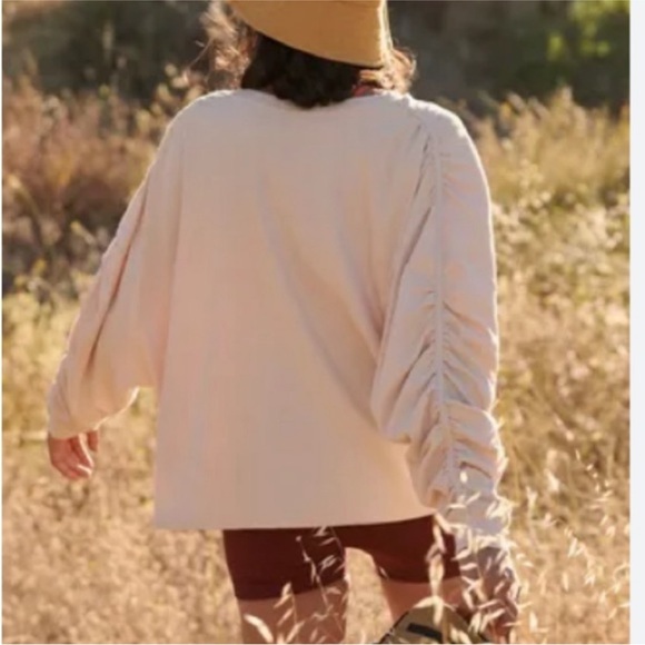 FP Movement by Free People Flow State Layer-Thermal Top in Bright Orange 🧡 - Picture 4 of 7